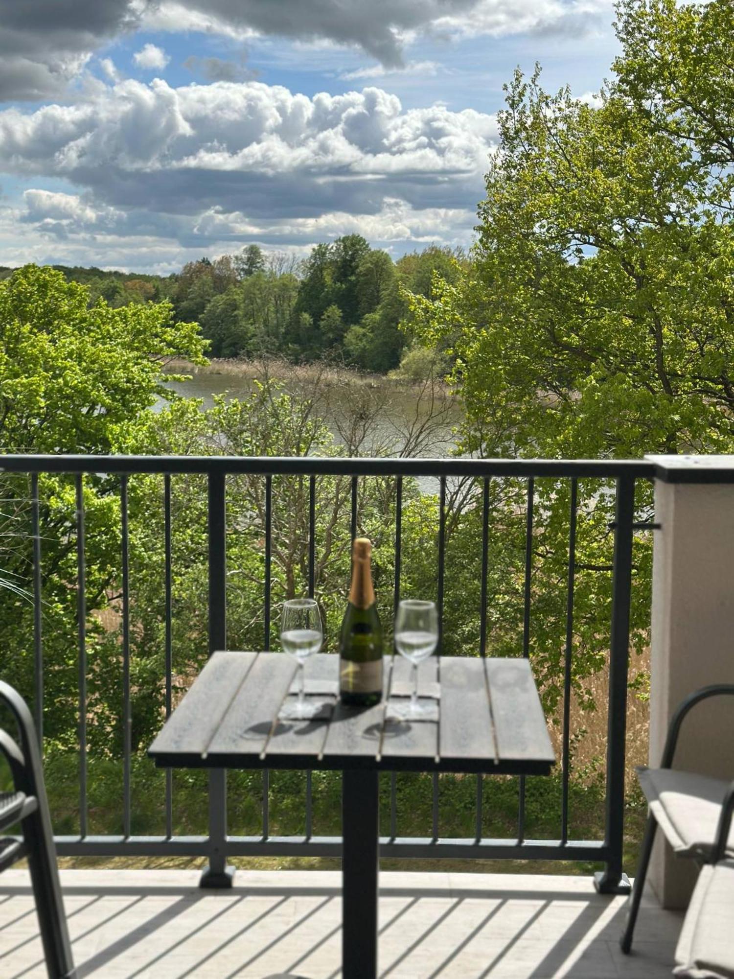 Apartament Natura Z Widokiem Na Jezioro Iława エクステリア 写真